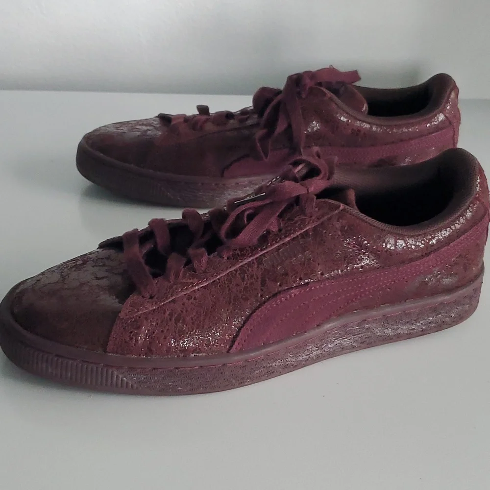 🌴 Puma Deep Burgundy Suade Athletic Shoes Size 9.5